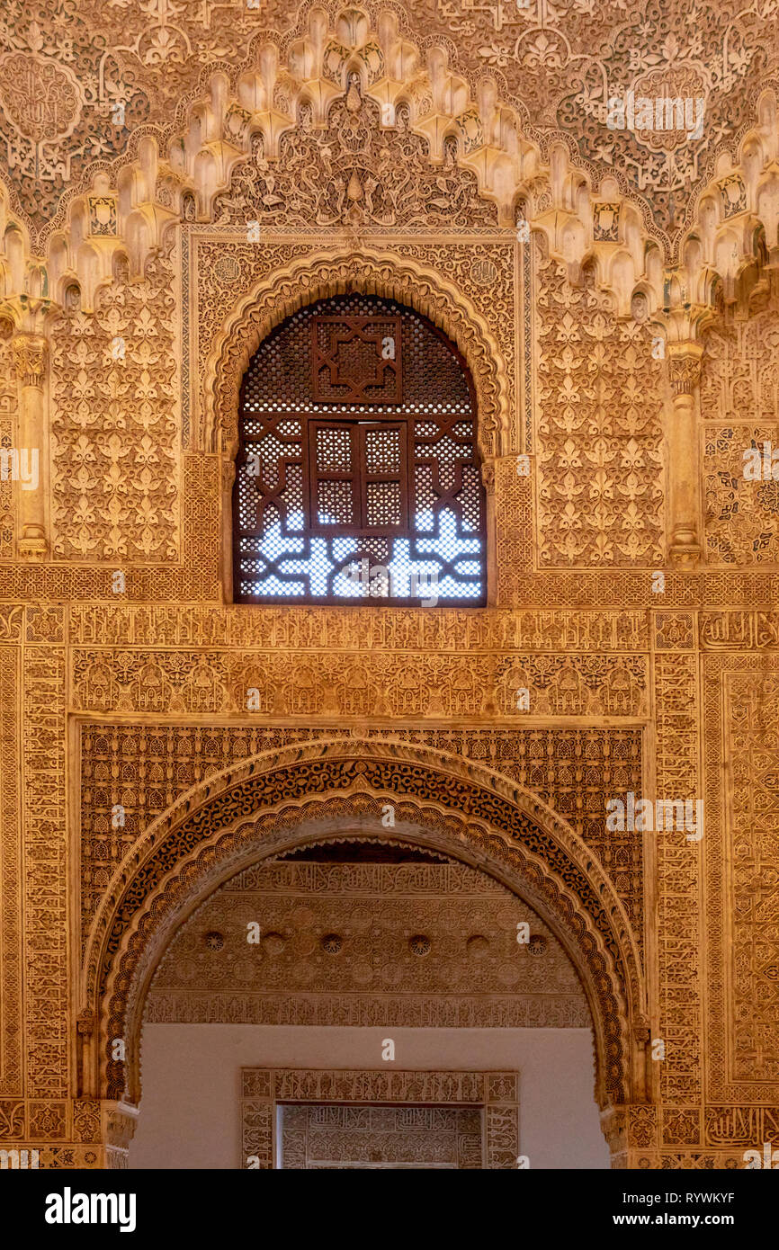 Décorés de Windows Palais Nasrides, Alhambra, Granada Banque D'Images