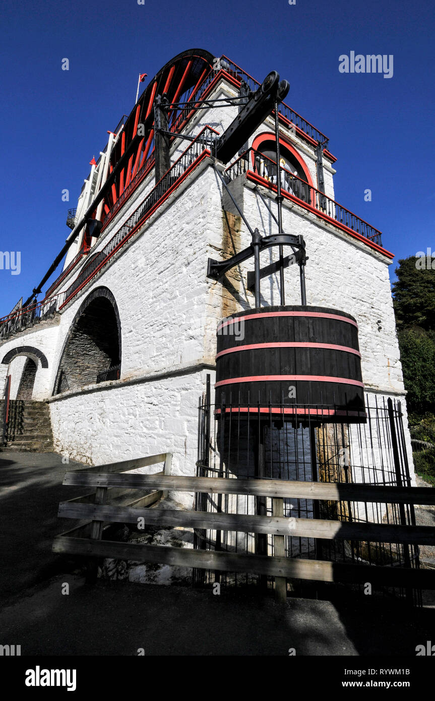 La célèbre roue de Laxey est la plus grande roue de l'eau industrielle. Il est connu comme "lady Isablla affectueusement'. Sa principale fonction était utilisée pour pomper de l'eau Banque D'Images