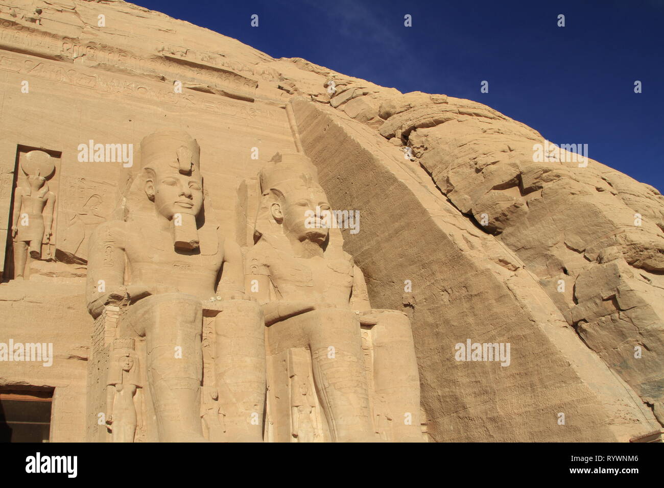 Le Grand Temple de Ramsès II, Abou Simbel, Nubia, Haute Egypte, l'Afrique du Nord, Moyen-Orient Banque D'Images