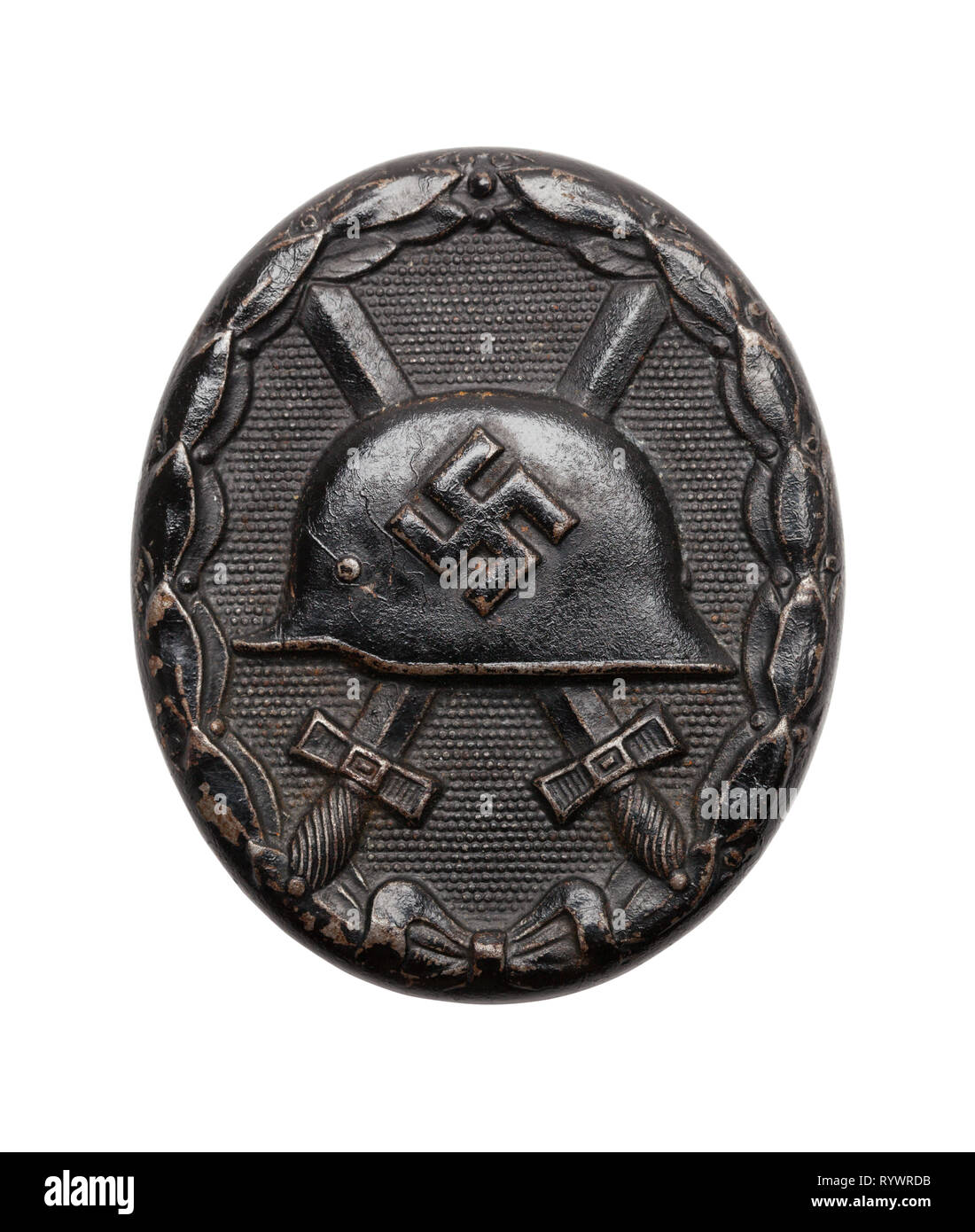 Blessure d'un insigne nazi allemand isolé sur blanc. Banque D'Images