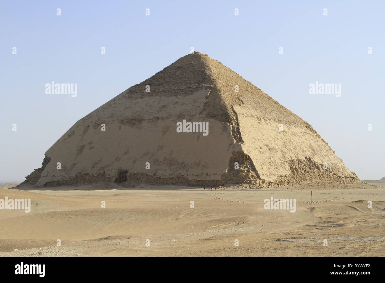 Ancien Empire pyramide rhomboïdale (Pyramide de Sneferu), à 40 kilomètres au sud du Caire, Egypte Banque D'Images