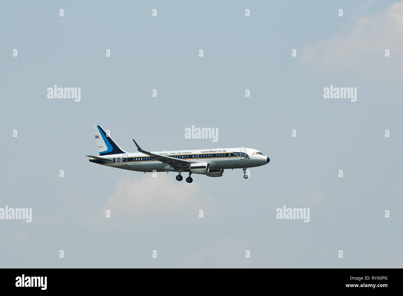 Bangkok, Thaïlande - Apr 3, 2018. Un Airbus A320 CJ de l'avion Royal Thai Air Force, à l'atterrissage à l'aéroport Suvarnabhumi de Bangkok (BKK). Banque D'Images