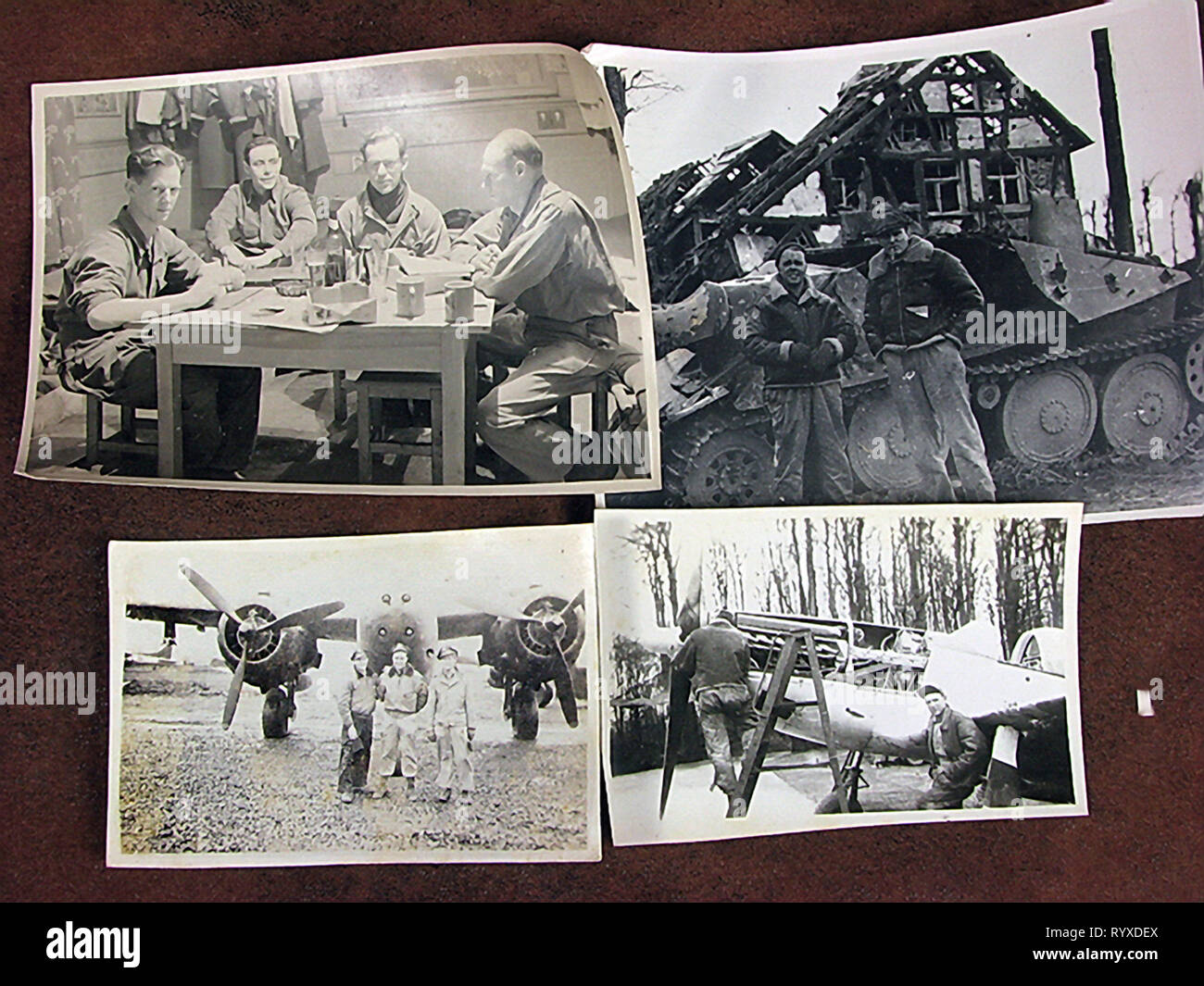 Les photographies et les souvenirs personnels de combats américains pendant la Seconde Guerre mondiale. Banque D'Images