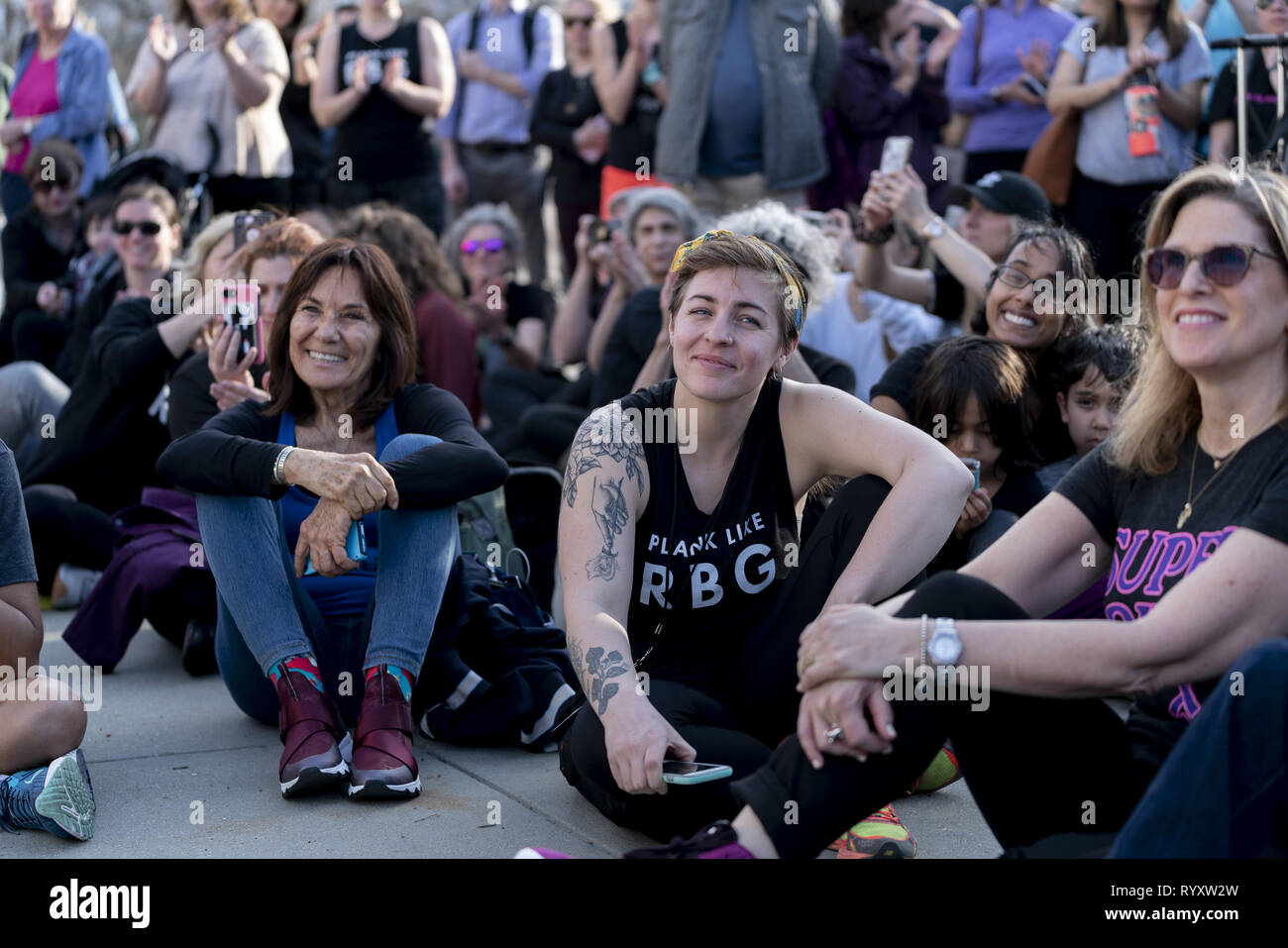 Washington, District de Columbia, Etats-Unis. Mar 15, 2019. Plank comme RBG Célébration 86e anniversaire de la Cour suprême à Douglas Crédit : Christian/ZUMA/Alamy Fil Live News Banque D'Images