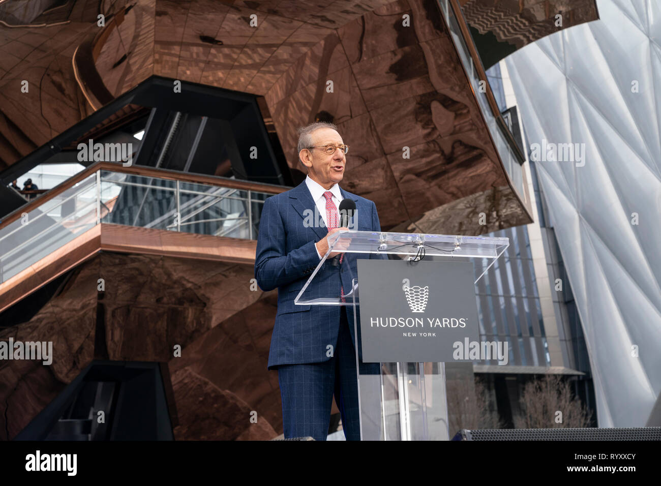 New York, NY - 15 mars 2019 : Hudson Yards est lagest développement privé à New York. Président de sociétés connexes Stephen Ross parle lors de la journée d'ouverture, à Hudson Yards de Manhattan Crédit : lev radin/Alamy Live News Banque D'Images