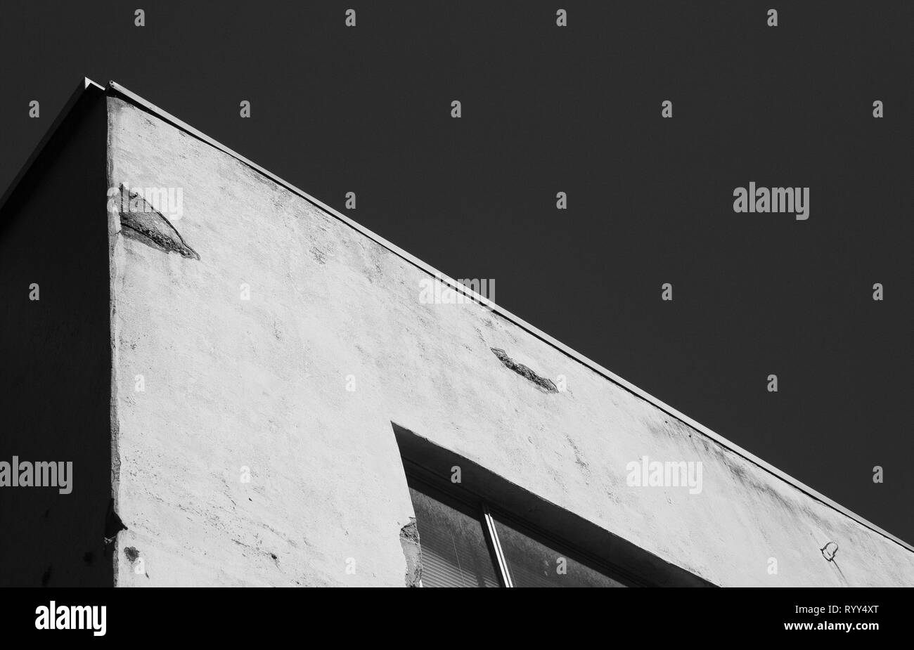 Coin usé d'un bâtiment de la ville générique Banque D'Images