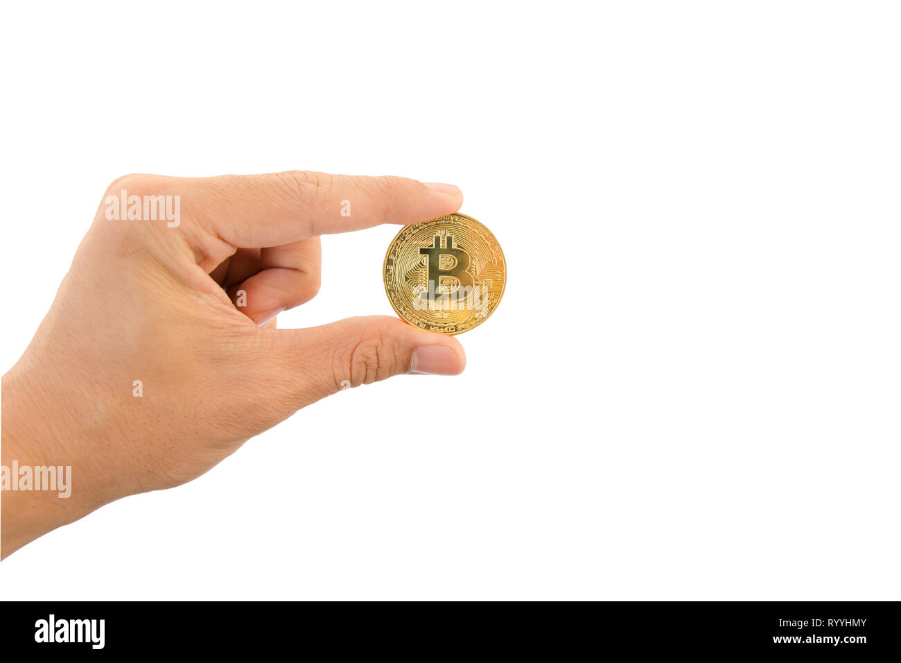 Man hand holding golden coins Bitcoin isolé sur fond blanc avec clipping path Banque D'Images