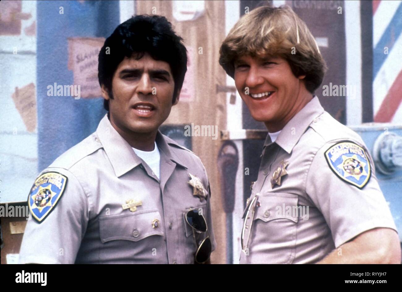 ERIK ESTRADA, LARRY WILCOX, CHIPS, 1977 Banque D'Images