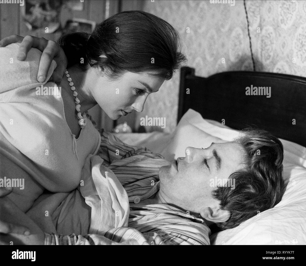 SHIRLEY ANNE FIELD, Albert Finney, samedi soir et dimanche matin, 1960 Banque D'Images