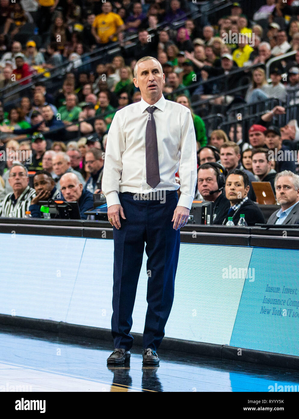 Las Vegas, NV, USA. Mar 15, 2019. A. L'entraîneur-chef de l'état de l'Arizona Bobby Hurley lors de la CIP 12 NCAA Men's Basketball tournament demi-finale entre l'Oregon Ducks et le Arizona State Sun Devils 75-79 perdu au T Mobile Arena de Las Vegas, NV. James Thurman/CSM/Alamy Live News Banque D'Images