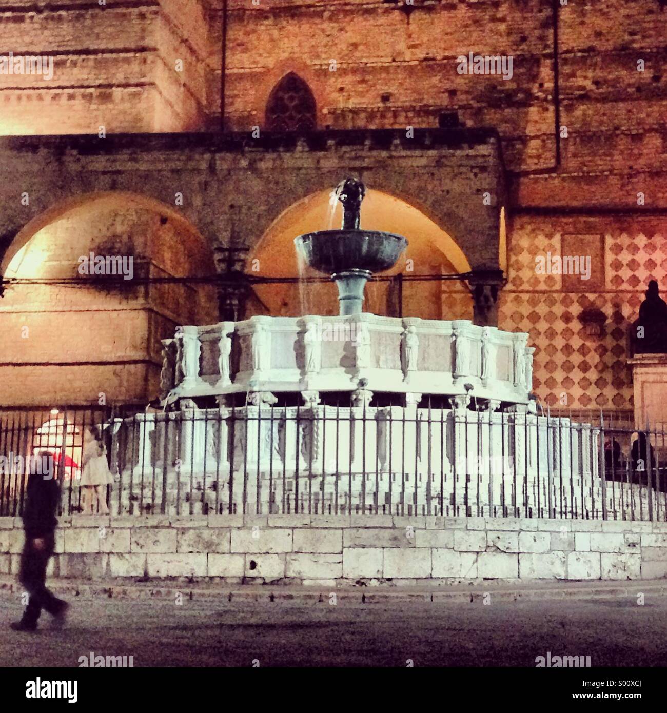 Pérouse, le principal monument de la ville : la "Fontana Maggiore'. Dans la piazza IV Novembre. Pérouse est la ville candidate pour la capitale européenne de la culture 2019 Banque D'Images