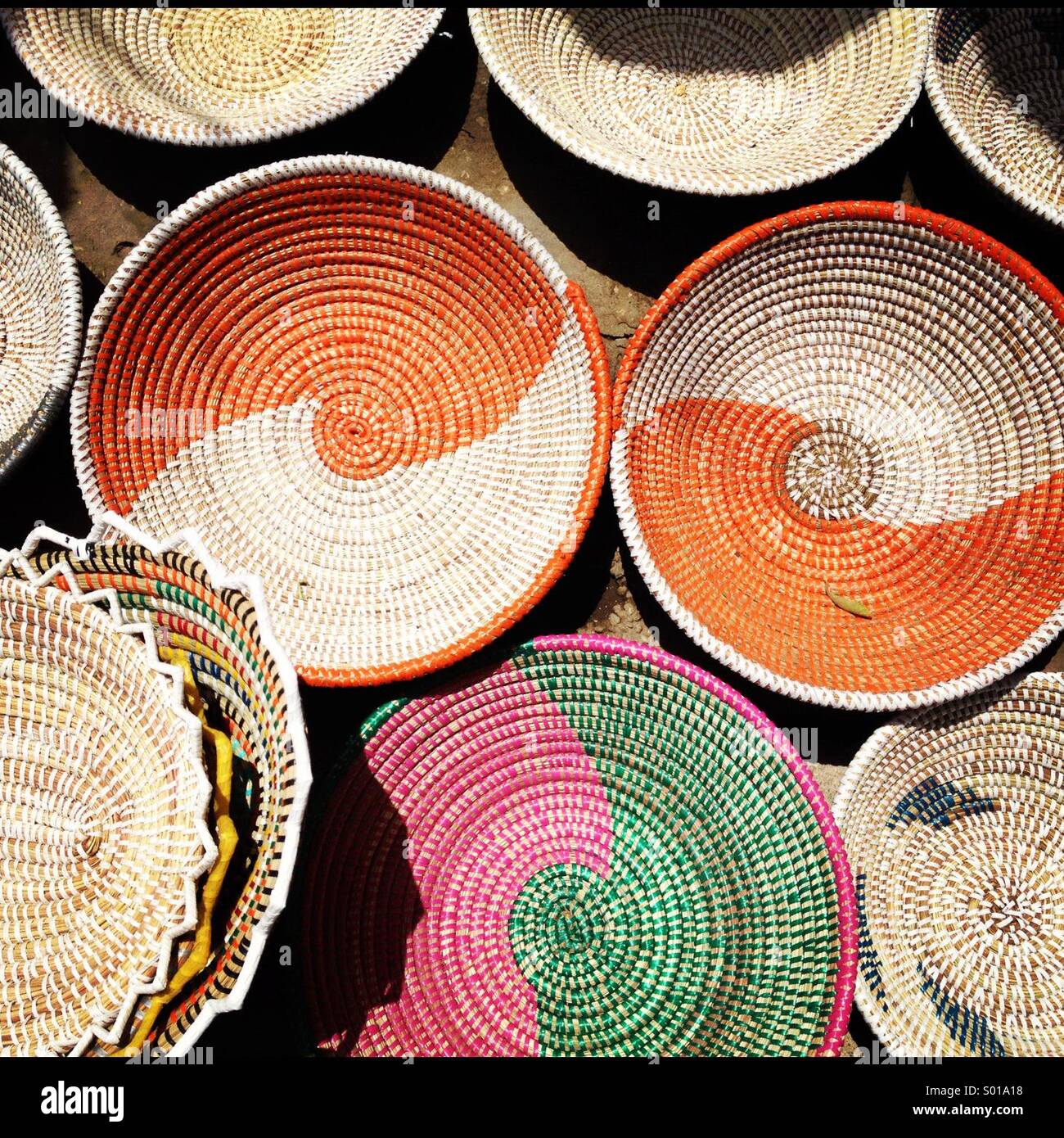 Des paniers de bijou dans un marché à Dakar, Sénégal Photo Stock - Alamy