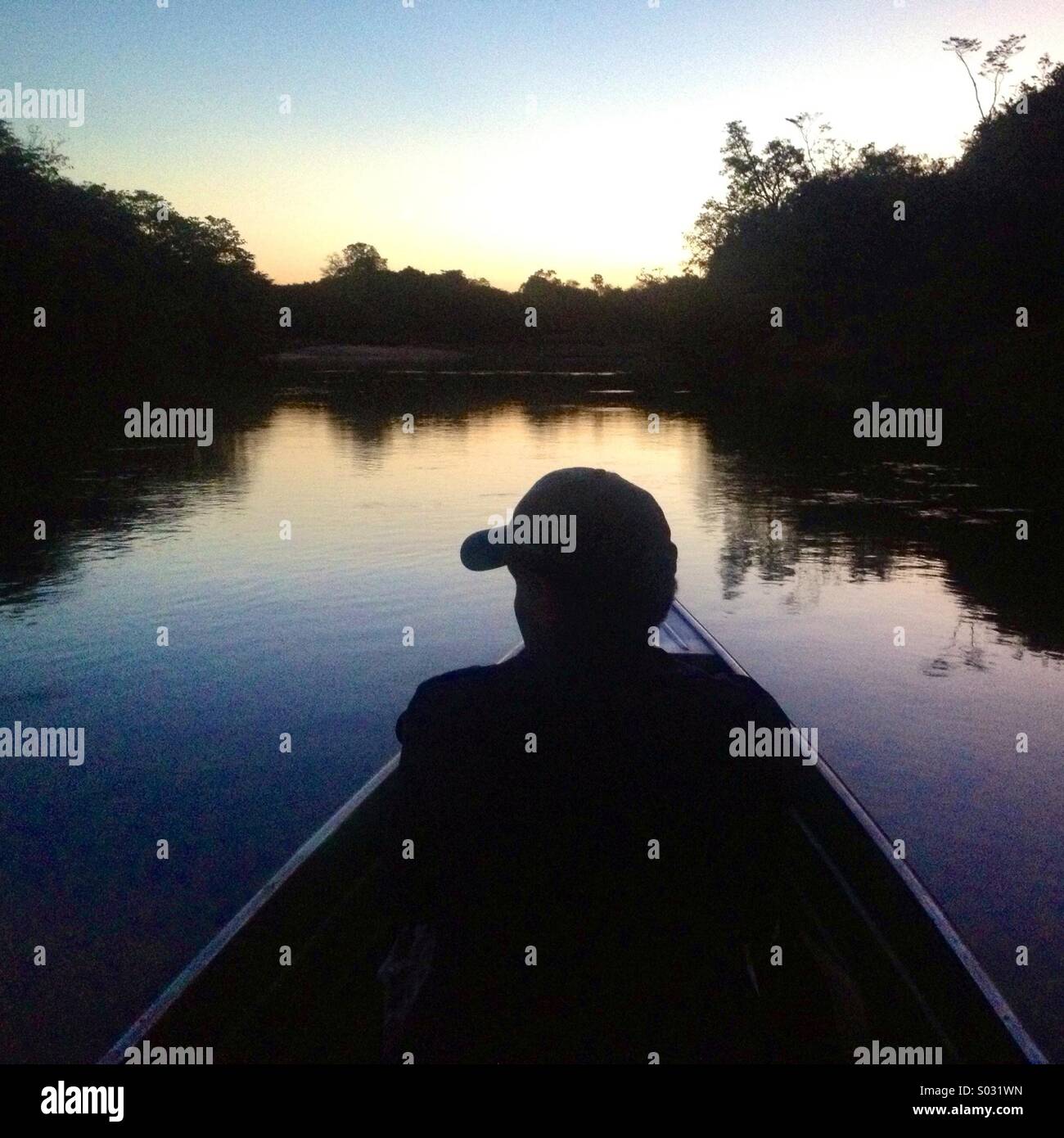 Crépuscule sur la rivière Rupununi, Guyana, en Amérique du Sud, Banque D'Images