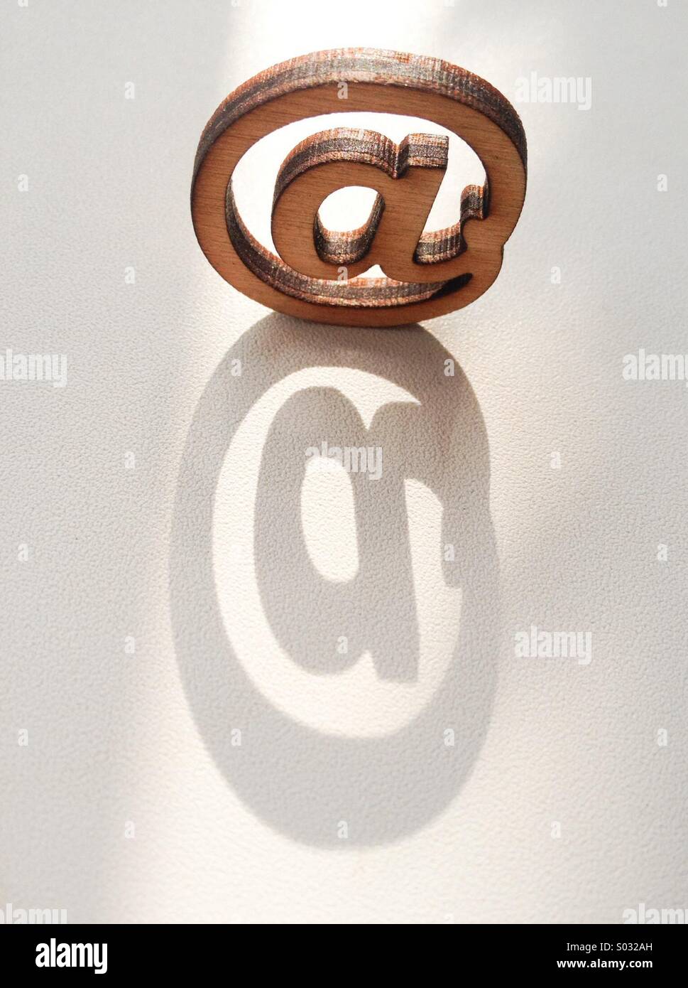 Symbole de l'ombre à Photo Stock - Alamy