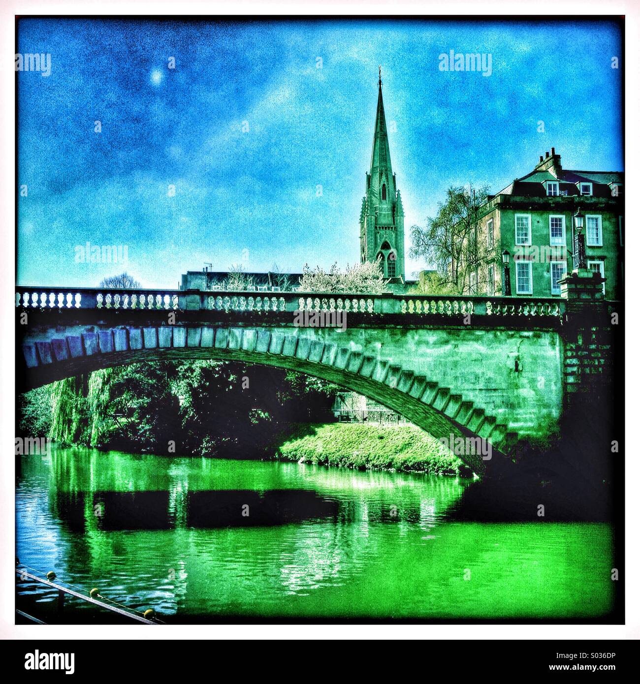 Rivière Avon, baignoire, Somerset - Image de stock capturée avec un smartphone