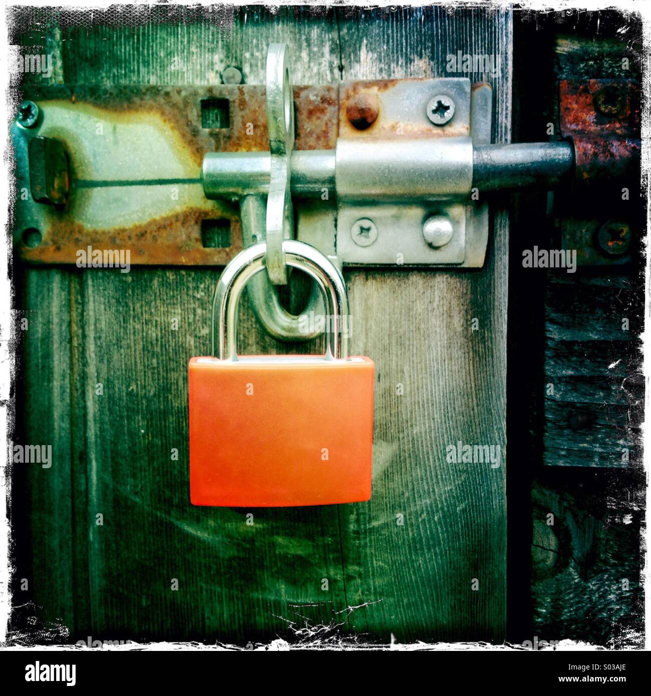 Garden shed lock Banque de photographies et d’images à haute résolution ...