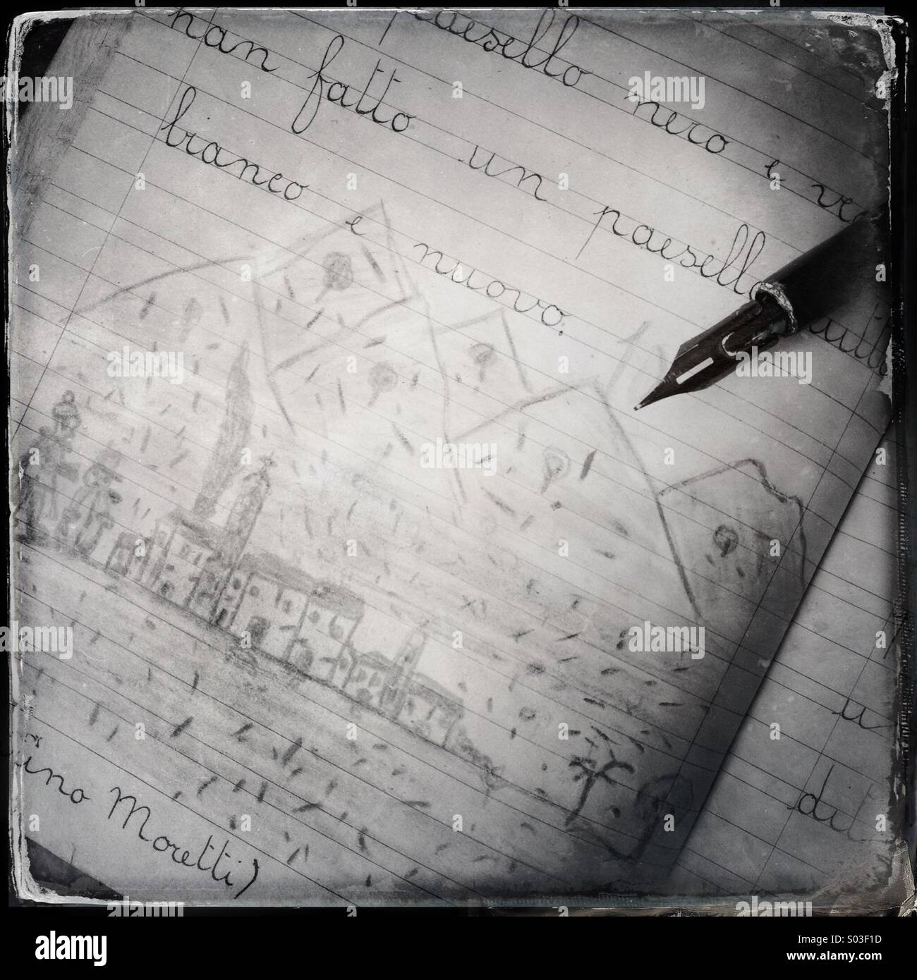 Ancienne école portable avec écrits et dessins Banque D'Images