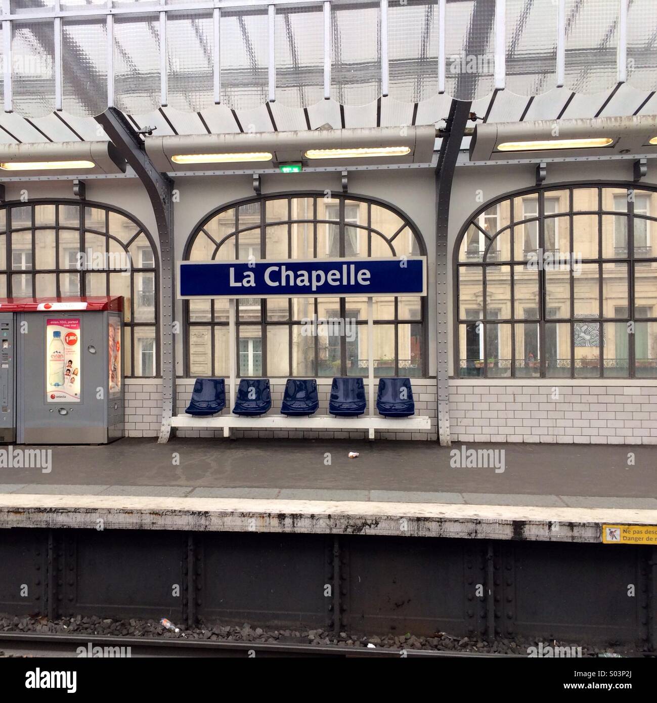 Métro paris Banque de photographies et d’images à haute résolution - Alamy