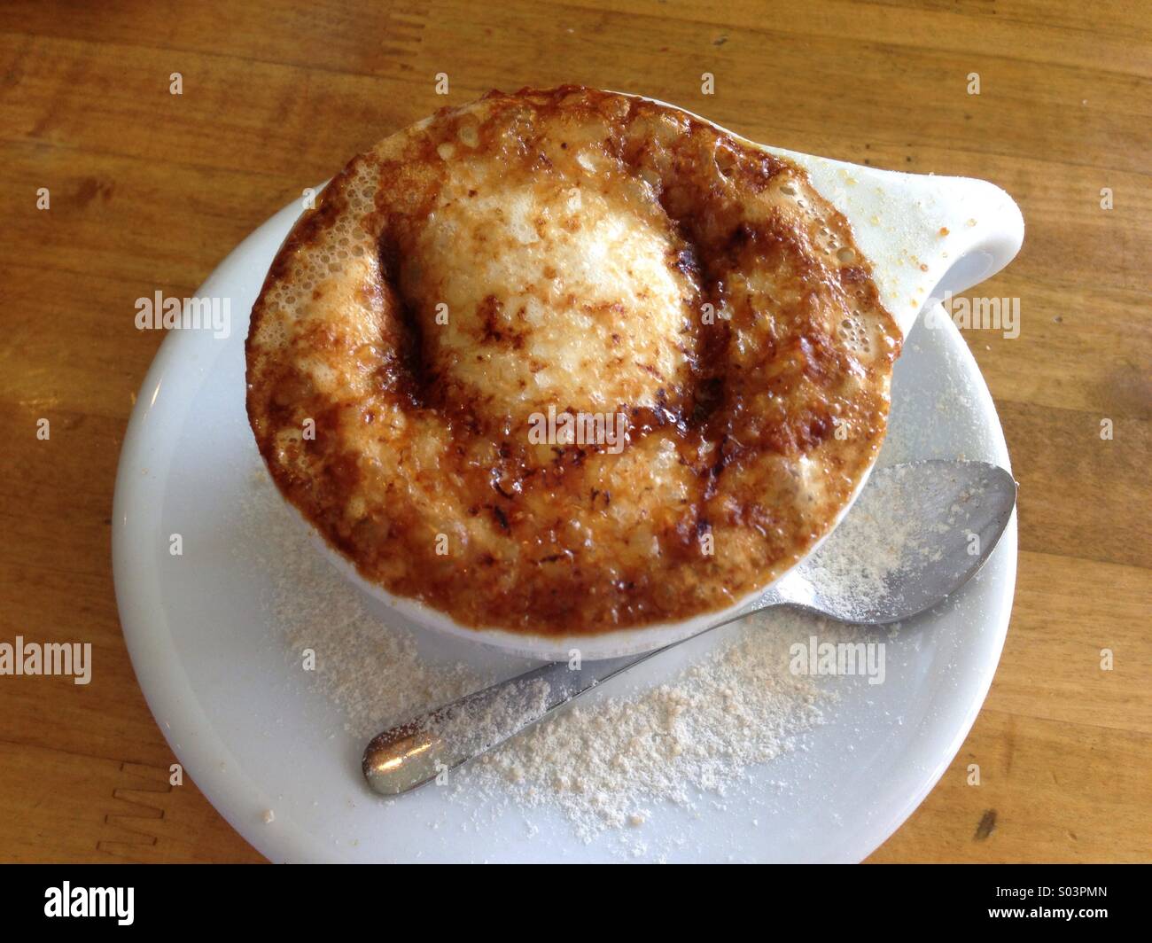 Une tasse de Cafe Brule - Image de stock capturée avec un smartphone