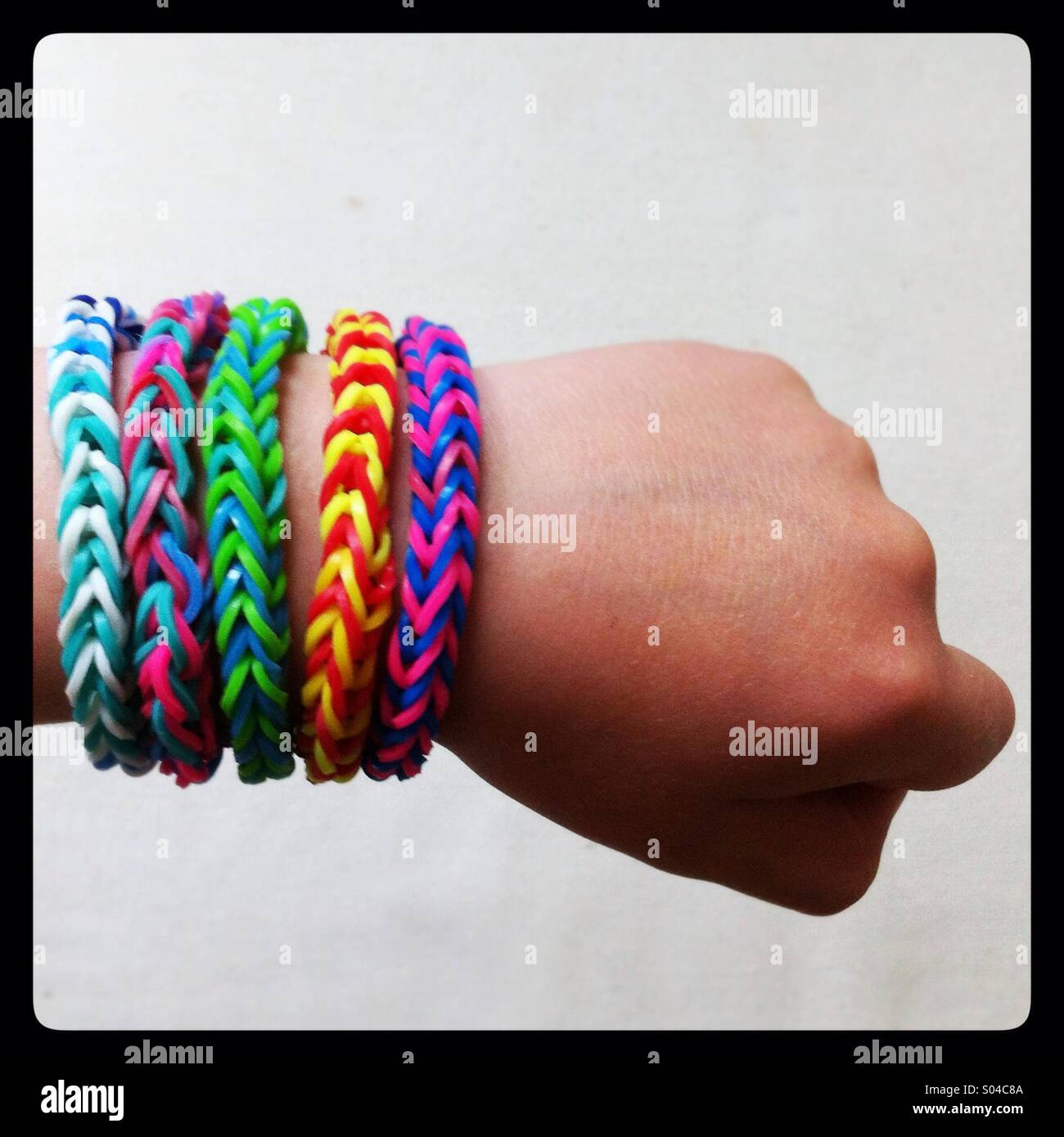 Bracelets bangles ou tisser Banque D'Images