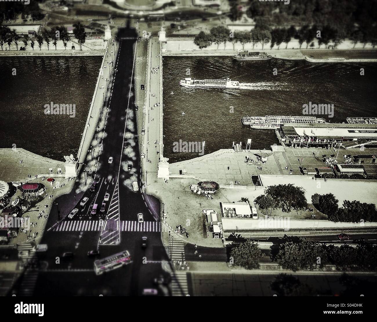Ombre de la Tour Eiffel de Paris, France - Image de stock capturée avec un smartphone