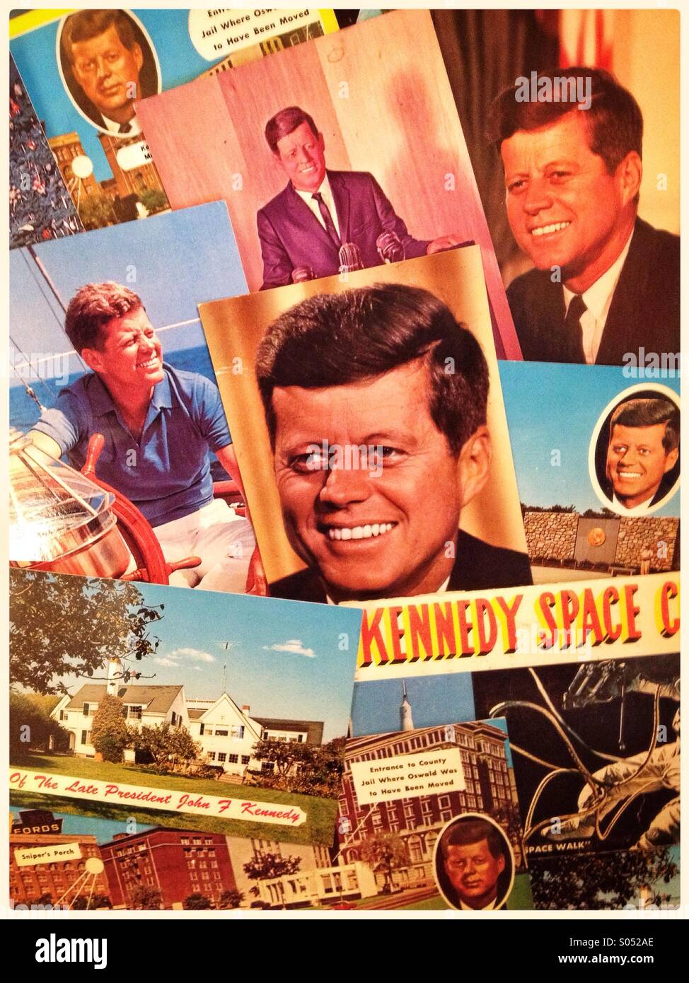 Collection de cartes postales vintage John F. Kennedy sur la surface Banque D'Images