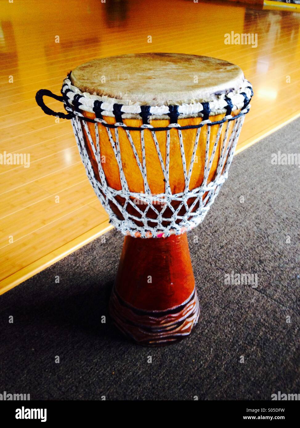 Djembe africain Banque D'Images