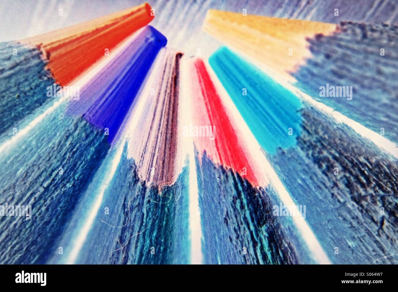 Résumé photo de crayons de couleur - Image de stock capturée avec un smartphone