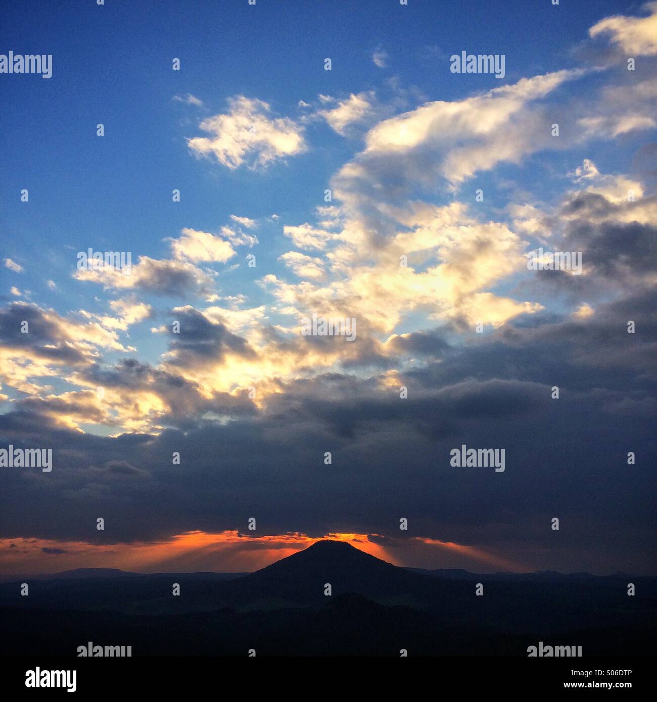 Vue du coucher de soleil du soir Banque D'Images