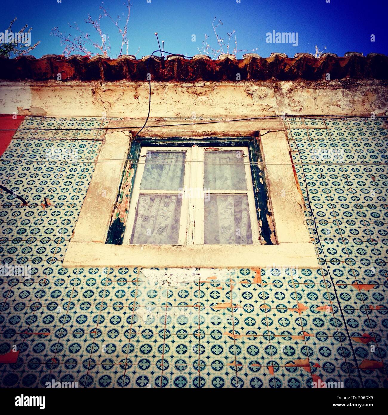 Détail d'une maison typique en façade, Portugal - Image de stock capturée avec un smartphone