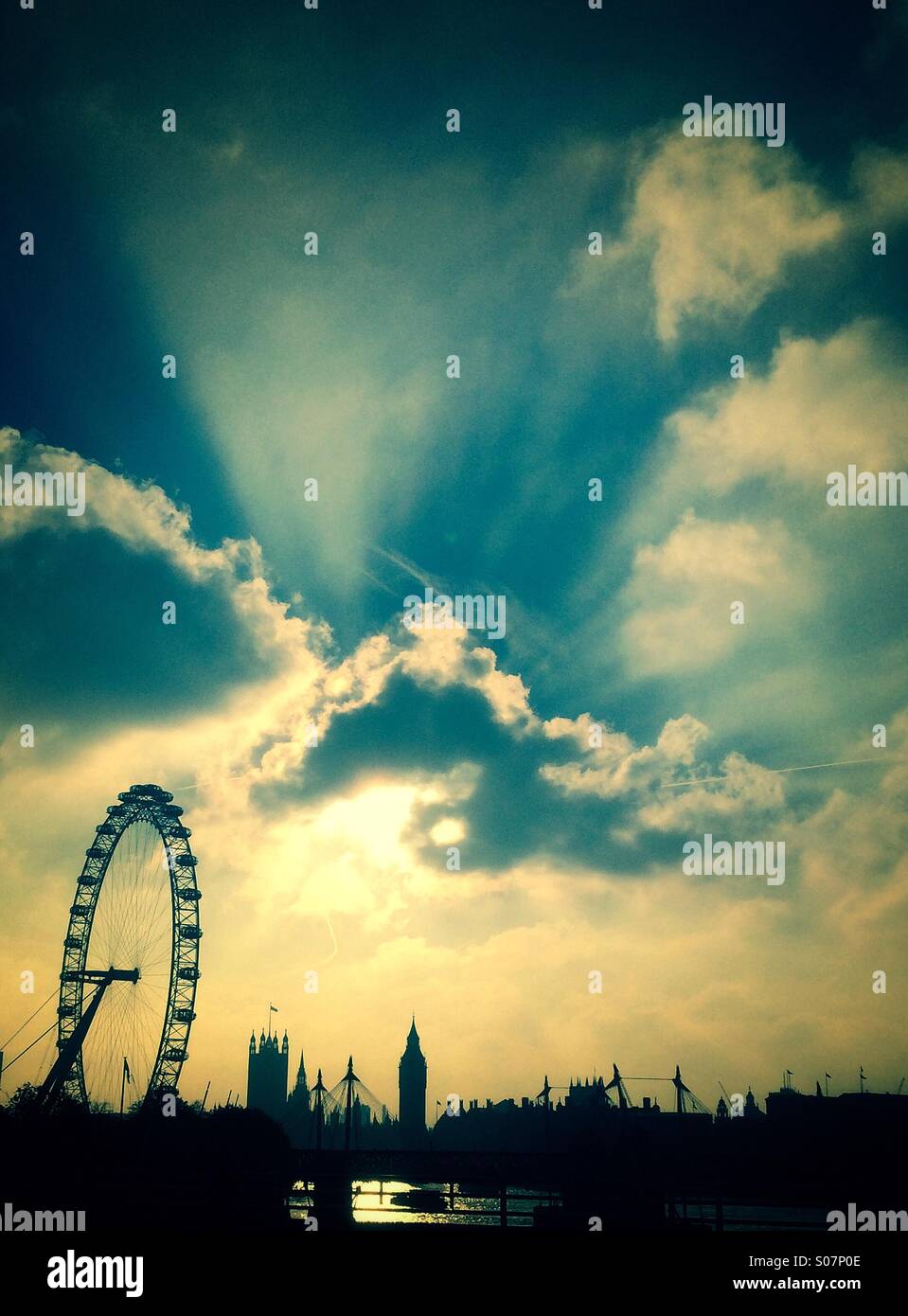 Toits de Londres à partir de Waterloo Bridge, en début de soirée Banque D'Images