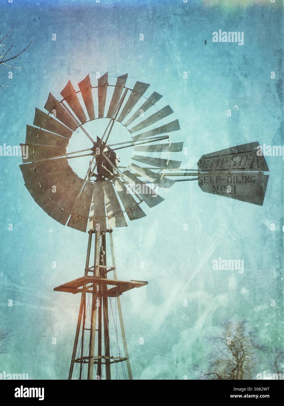 Vintage wind mill - Image de stock capturée avec un smartphone