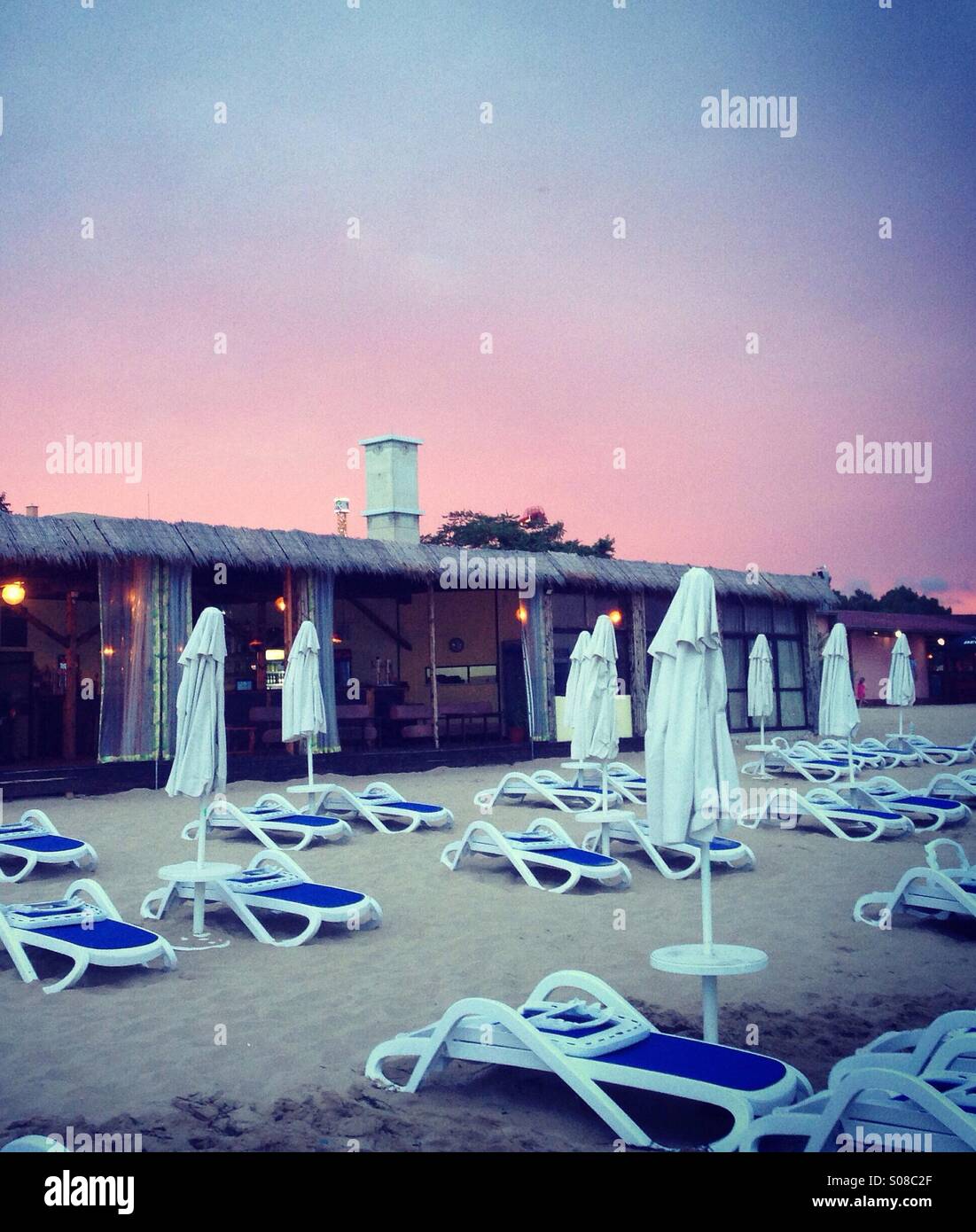 Chaises de plage, Coucher du soleil - Image de stock capturée avec un smartphone
