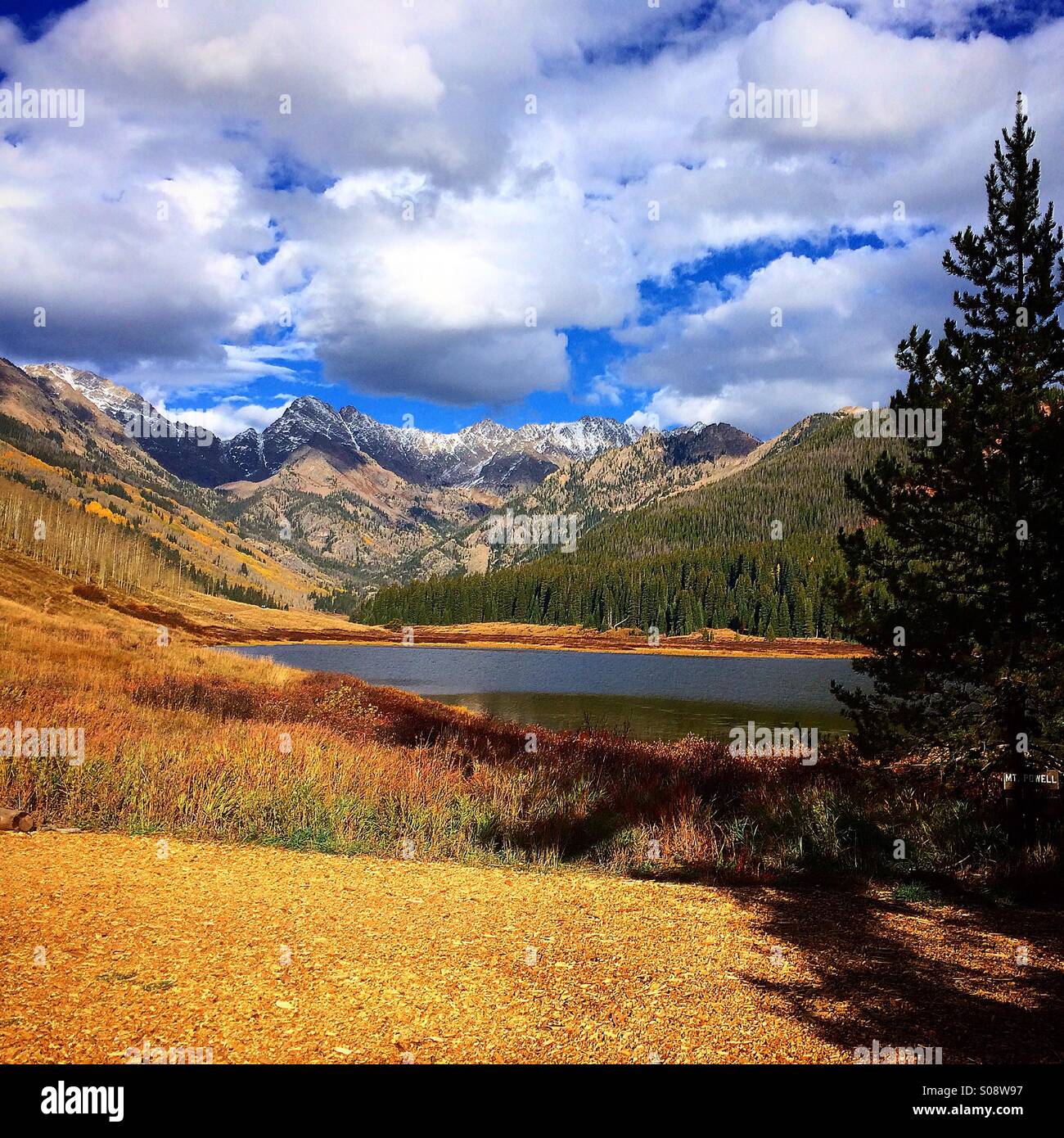 Grande randonnée au lac Piney à Vail, CO Banque D'Images