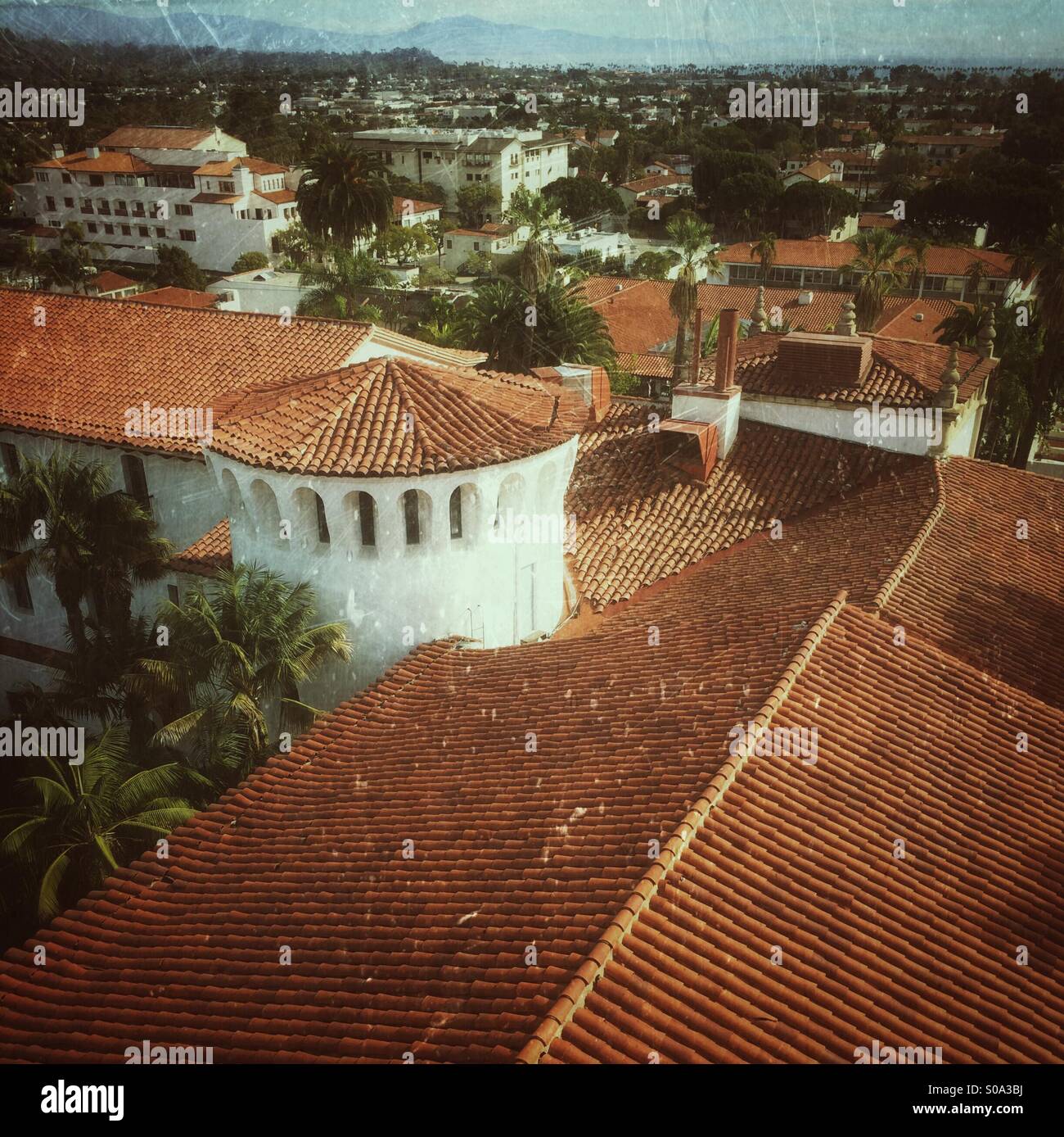 Palais de justice du comté de Santa Barbara, Santa Barbara, Californie - Image de stock capturée avec un smartphone