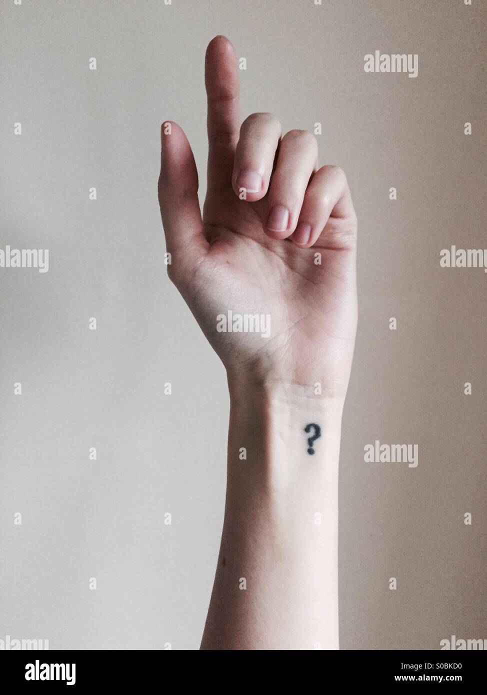 Tattoo hand Banque de photographies et d’images à haute résolution Alamy