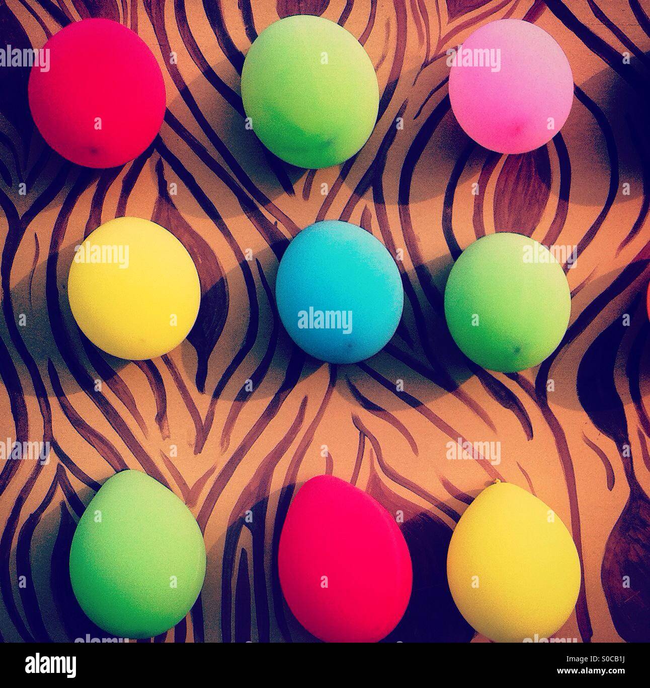 9 ballons colorés Banque D'Images