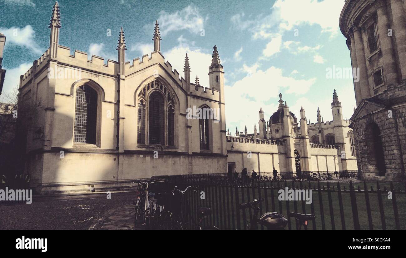 Radcliffe Square - situé autour de Radcliffe Camera, une partie de l'Université d'Oxford, de nombreux collèges. Situé près de la ville Banque D'Images