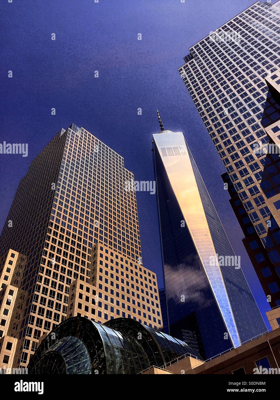 World Financial Center et la liberté,NYC tour gratte-ciel - Image de stock capturée avec un smartphone