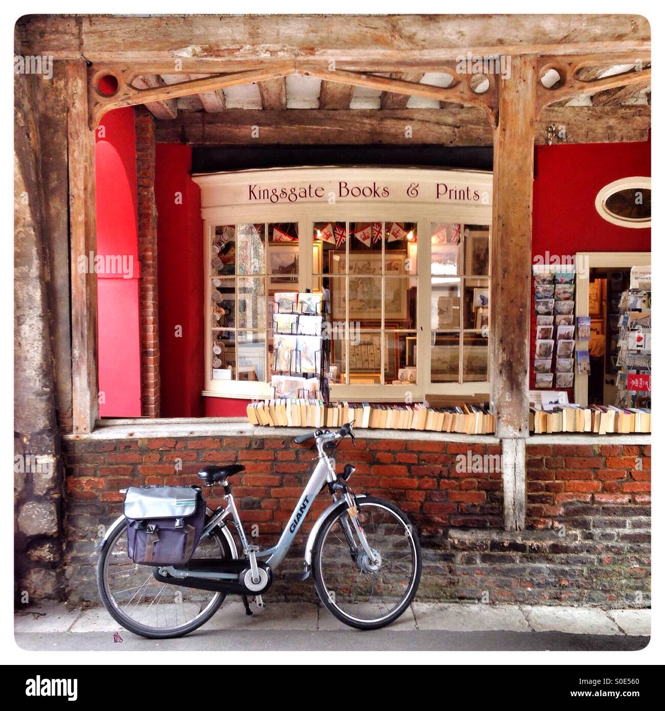 Kingsgate livres et tirages boutique, Winchester, Hampshire, Angleterre, Royaume-Uni. - Image de stock capturée avec un smartphone