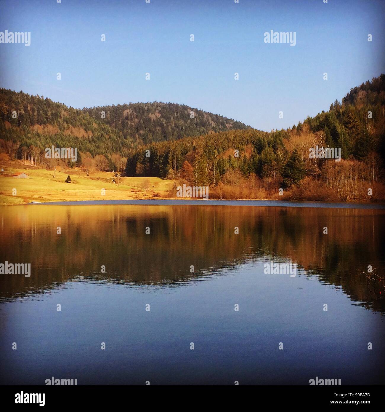 Mirror Lake, Vosges, Lorraine, France - Image de stock capturée avec un smartphone
