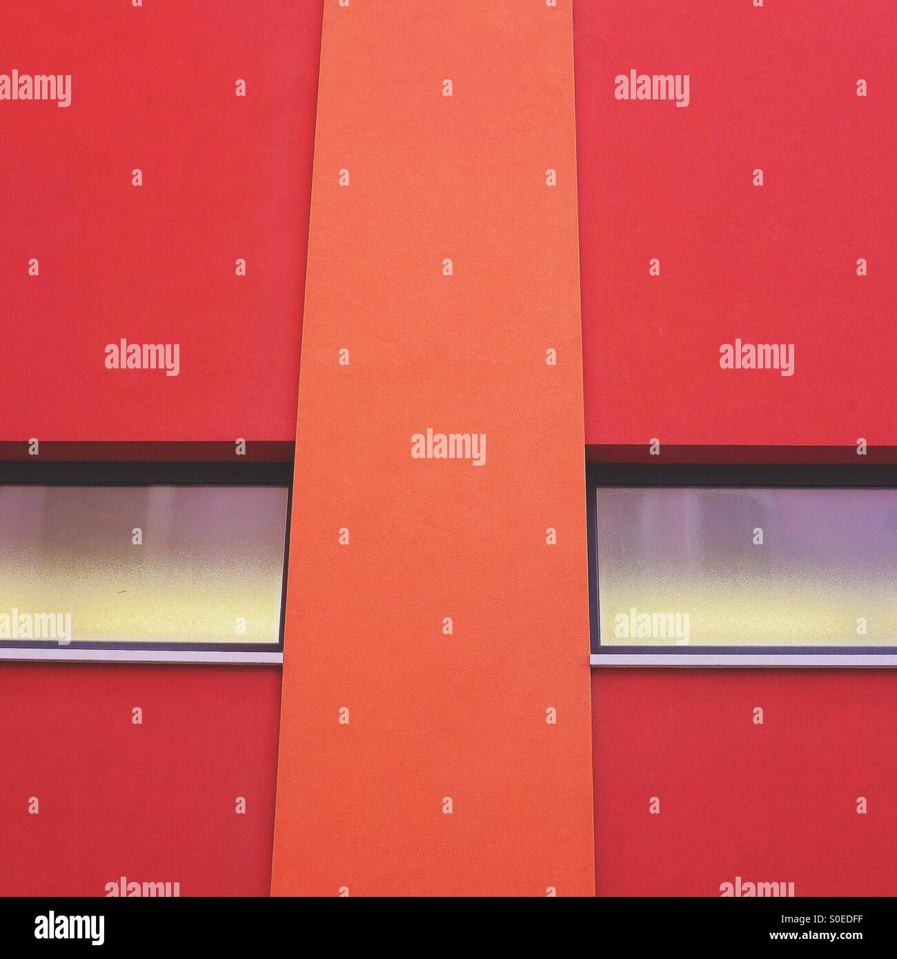 Abstract - Construction d'un bâtiment en forme de visage Banque D'Images