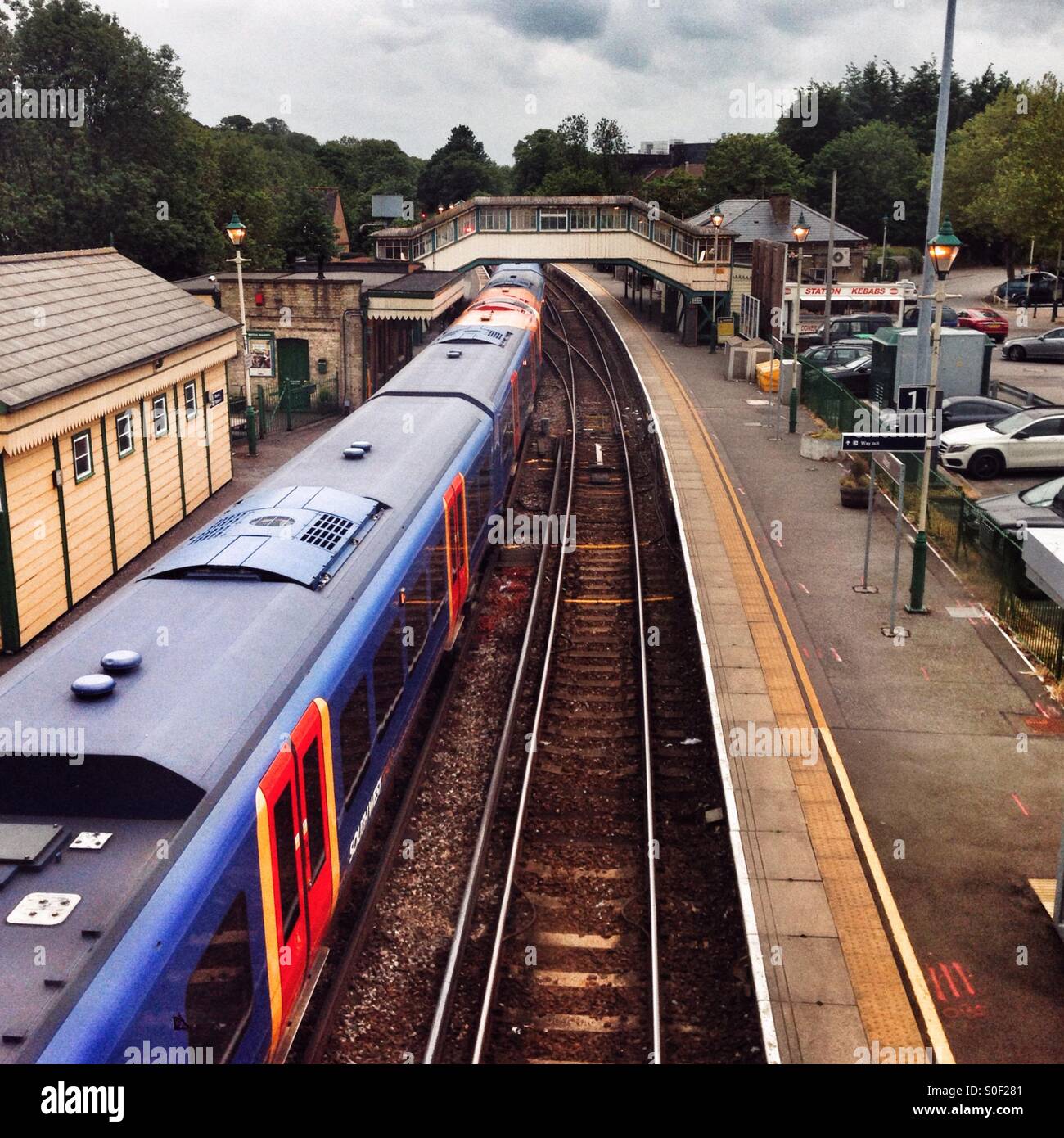 La gare d'Alton, Alton, Hampshire, Angleterre, Royaume-Uni - Image de stock capturée avec un smartphone