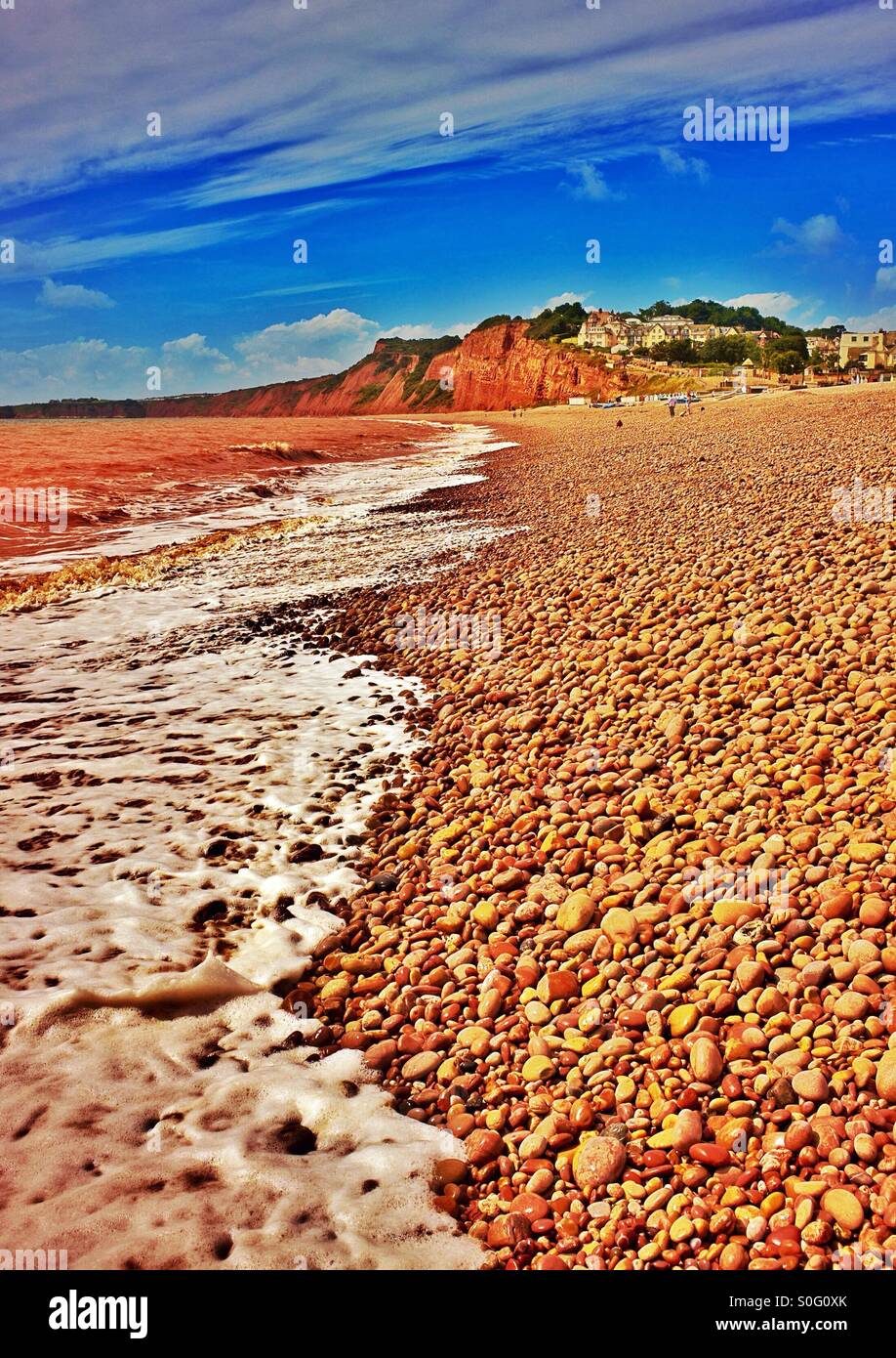 La plage à Budleigh Salterton dans l'est du Devon England UK - Image de stock capturée avec un smartphone