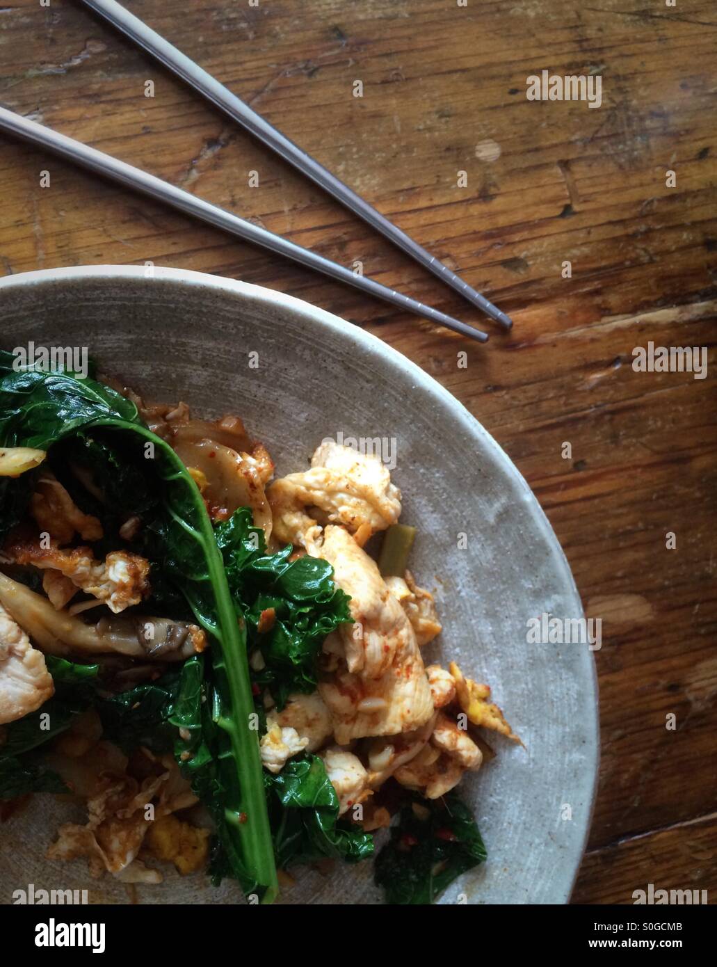 Pad Kee Mao au Thai Restaurant Banque D'Images