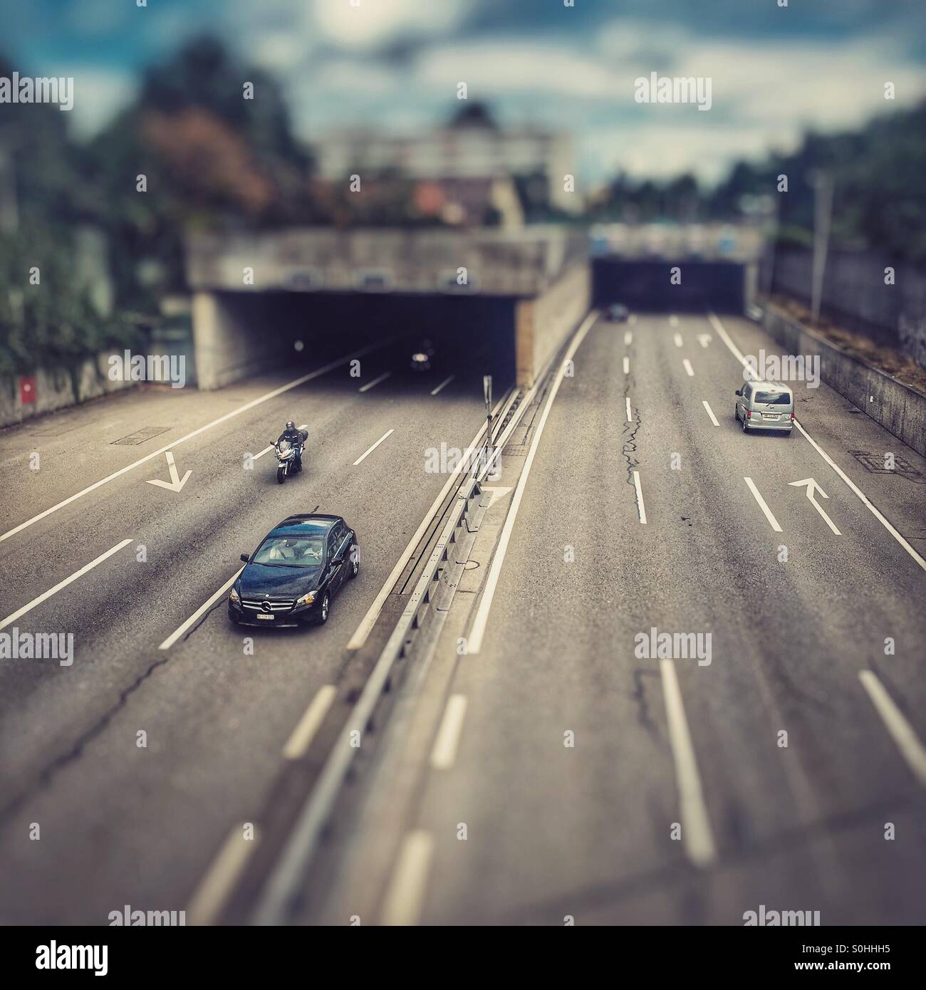 Le trafic sur l'autoroute A6, Berne, Suisse Banque D'Images