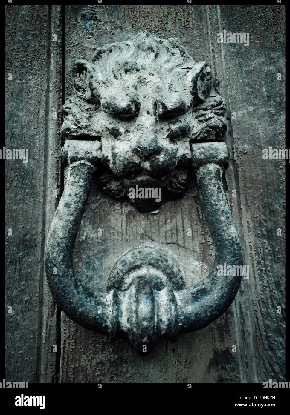 Metal Antique heurtoir, Espagne. - Image de stock capturée avec un smartphone