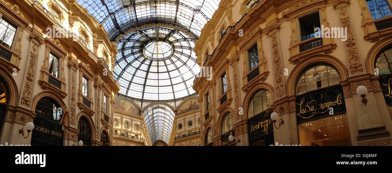 Galerie Vittorio Emanuele II sur la Piazza Duomo, Milan, Italie Banque D'Images