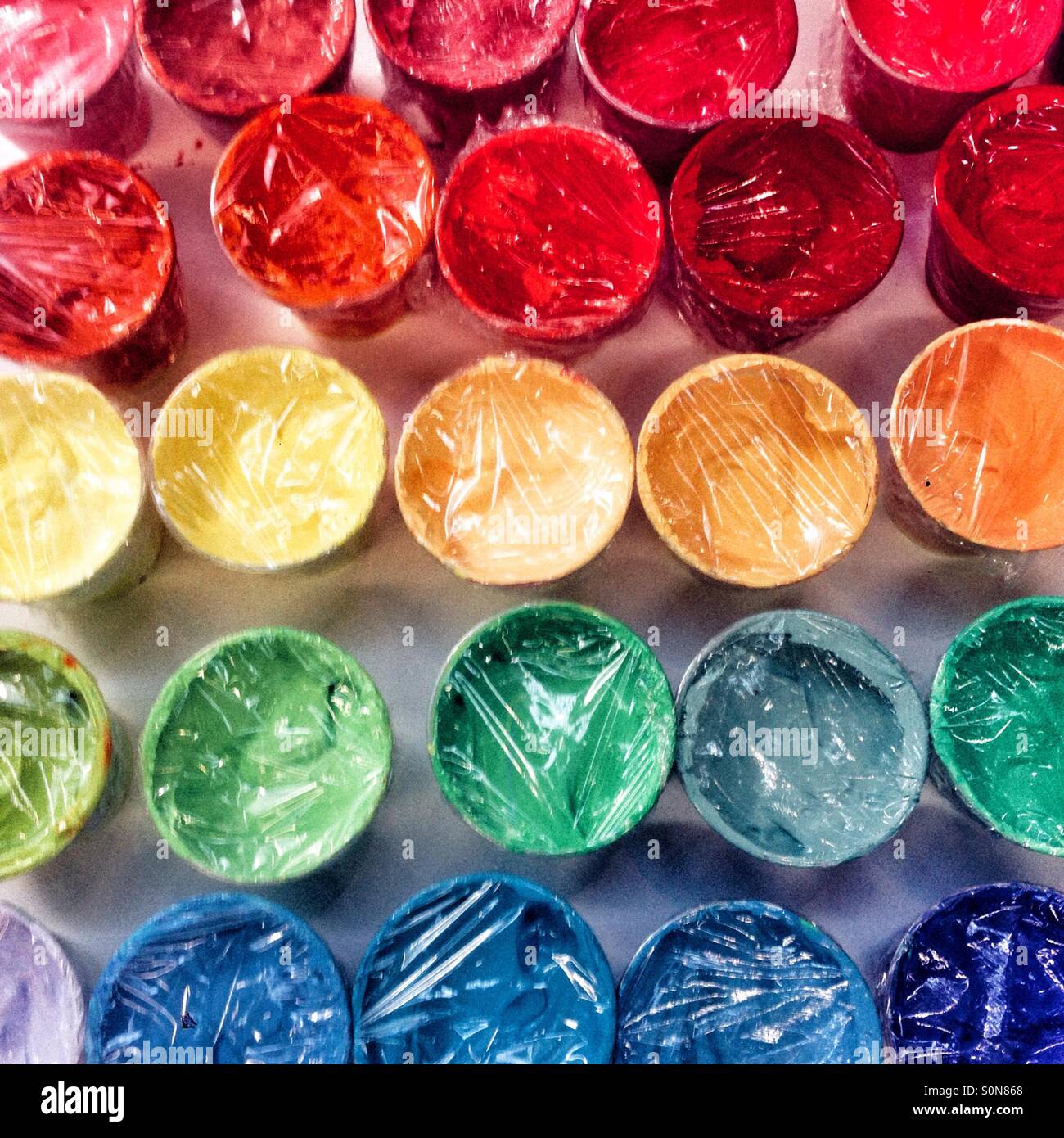 Arc-en-ciel de l'écran couleur d'encre - Image de stock capturée avec un smartphone