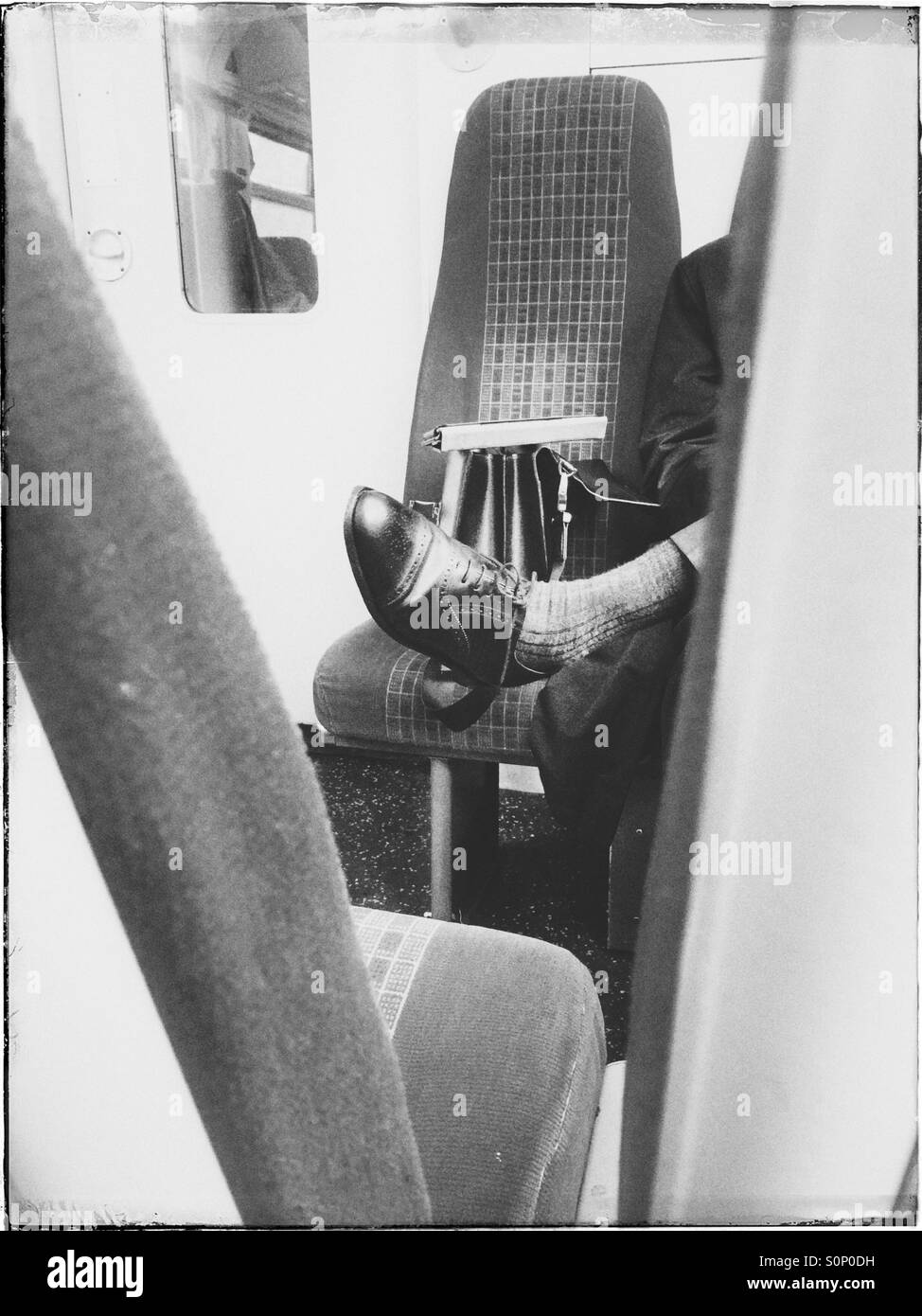 L'homme sur le train, Londres, Angleterre Banque D'Images